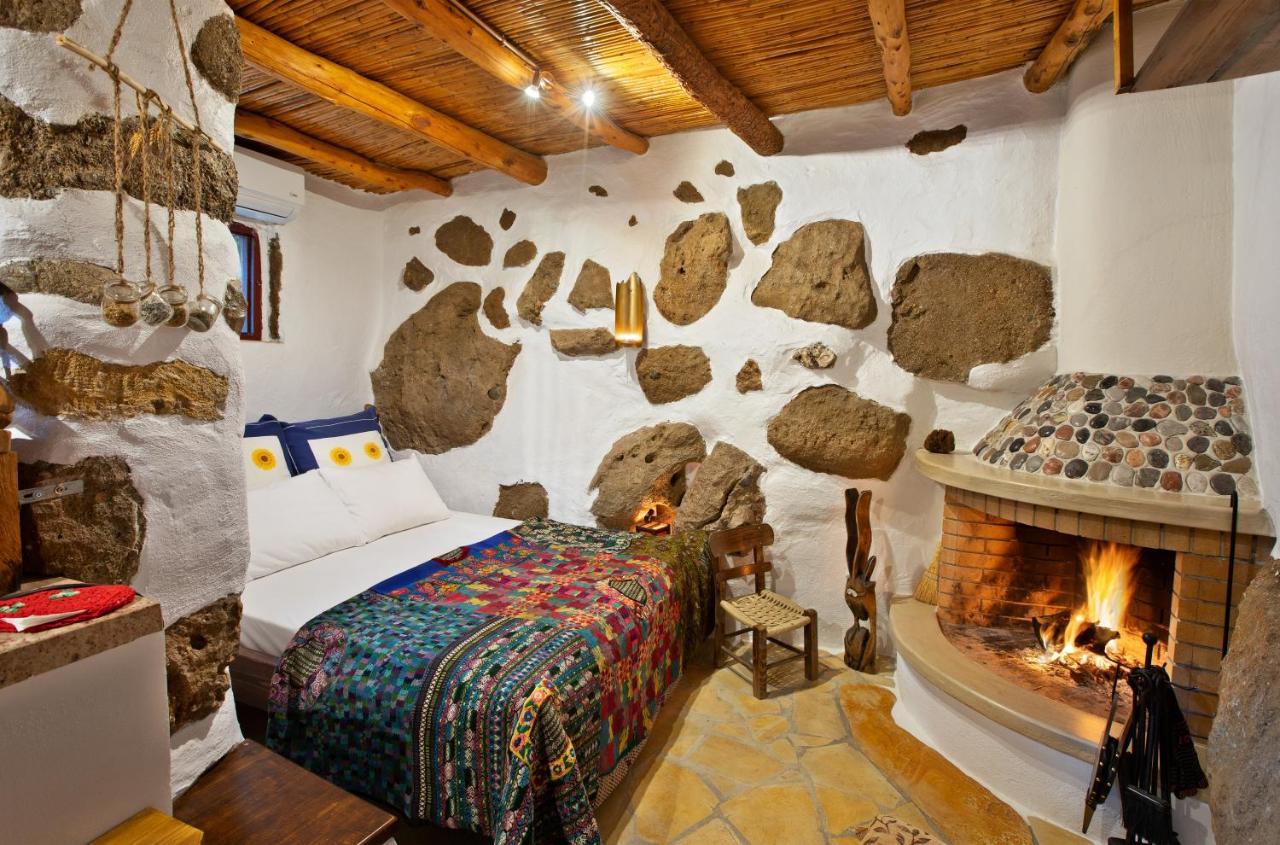 Natura Cottages Makrýgialos Exterior foto