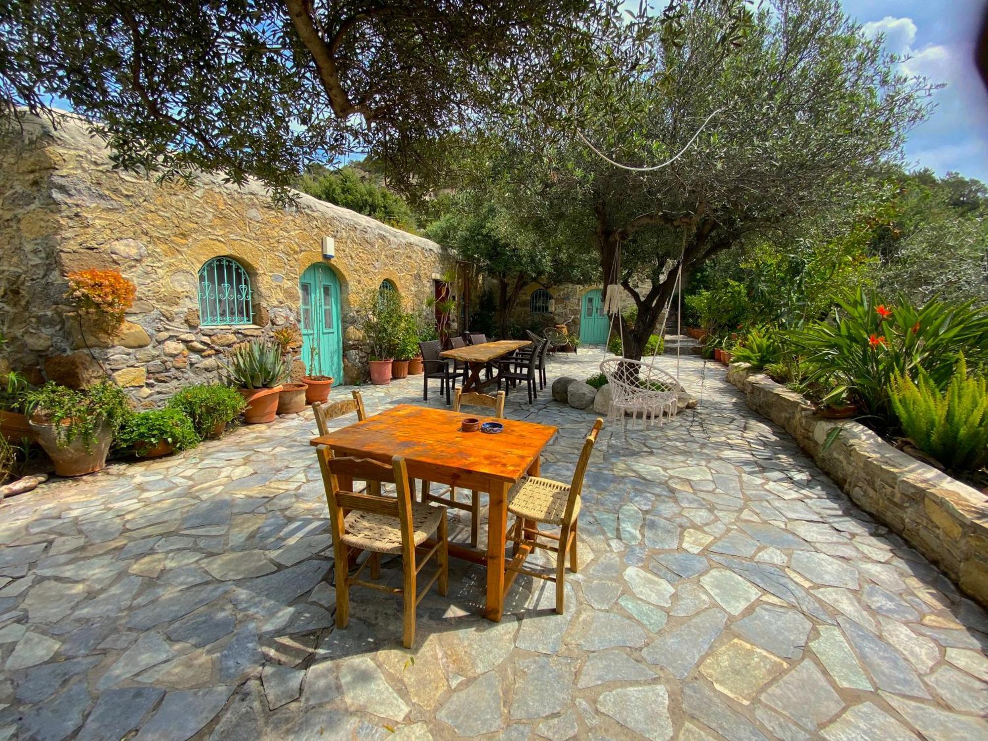 Natura Cottages Makrýgialos Exterior foto